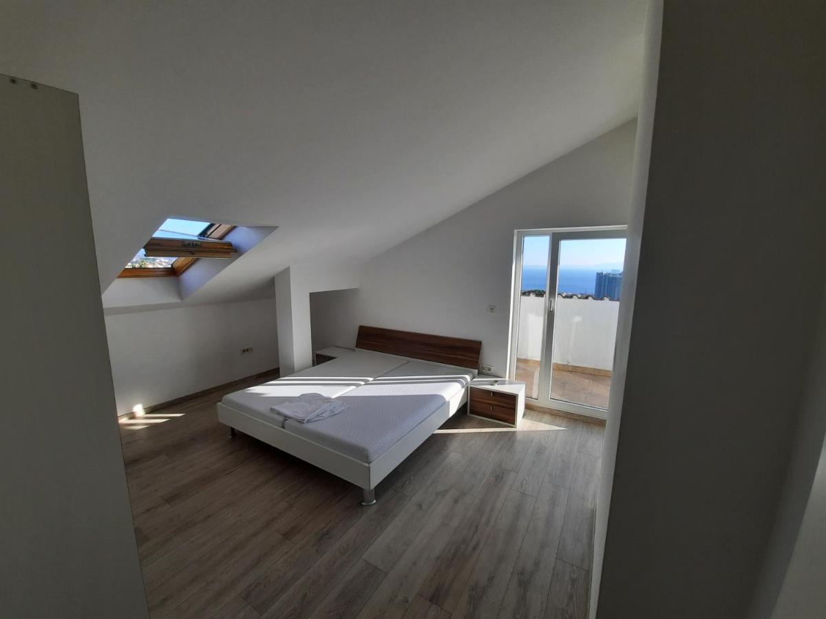 Sea View Later Apartment Rijeka Exterior foto
